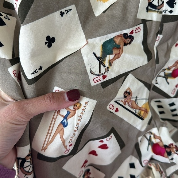 Loudmouth Pin up Girl and Playing Cards shorts - Picture 7 of 11